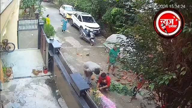 विंडसर हिल की दीवार गिरने से मृतक महिला मामले में पुलिस ने की कार्रवाई दो लोगों पर हुई पी एम रिपोर्ट आने पर एफ आई आर
#crimenews #GwaliorCrime #newsimpact #gwaliornews #gwaliorcity
