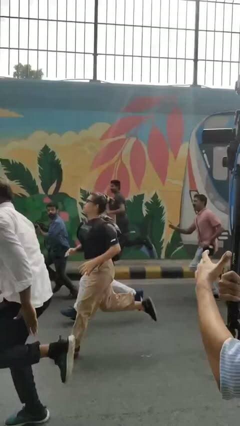 जंतर मंतर पर दौड़ते दिखी नेहा बोरा