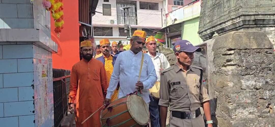 बागेश्वर: कलश यात्रा से शुरू हुआ देवी एवं दुर्गा पूजा महोत्सव, विधायक पार्वती दास ने किया शुभारंभ