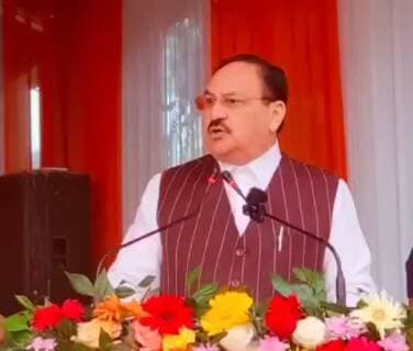 केंद्रीय मंत्री जगत प्रकाश नड्डा पतलीकूहल में आयोजित जनसभा को संबोधित करते हुए।