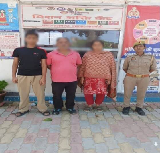 एसपी बाराबंकी के निर्देशन में मिशन शक्ति टीम ने रामनगर व फतेहपुर में घरेलू विवादों का काउंसलिंग से निस्तारण कराया। दोनों मामलों में पति-पत्नी राजी-खुशी साथ रहने को तैयार हुए। #barabankipolice