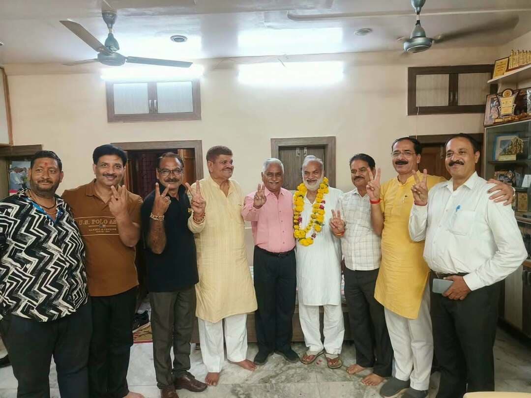 #अचलेश्वर #न्यास के #चुनाव #परिणाम में अध्यक्ष पद पर राजेश एरन ने 88 वोटों से जीत दर्ज की। वहीं न्यासी पद पर महेश मुद्गल ने 563 वोटों के बड़े अंतर से विजय हासिल की।
प्रमुख चुनाव परिणाम
अध्यक्ष: राजेश एरन- 88 वोटों से विजयी
-न्यासी: महेश मुद्गल- 563 वोटों से विजयी
उपाध्यक्ष: नवीन गर्ग- 297 वोटों से विजयी
सचिव: राजकुमार माहेश्वरी (छोटू) विजयी
Rajesh Airen Mahesh Mudgal #highlightsシ゚ #varalpost #fasbookpost #foryouシ
#nonfollowers
Kalli Pandit Hema Vijay Rao