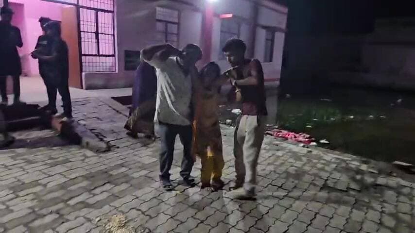 इकौना: शादीशुदा महिला के साथ मारपीट, दहेज उत्पीड़न का आरोप