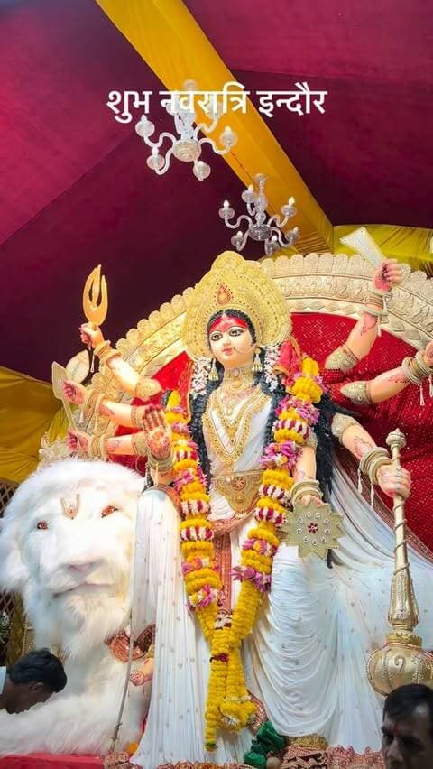 Comment me batao kaha per hai Ye Devi Maa ♥️
:
.
#indore #navratri #devimaa #navratrivibes❤️