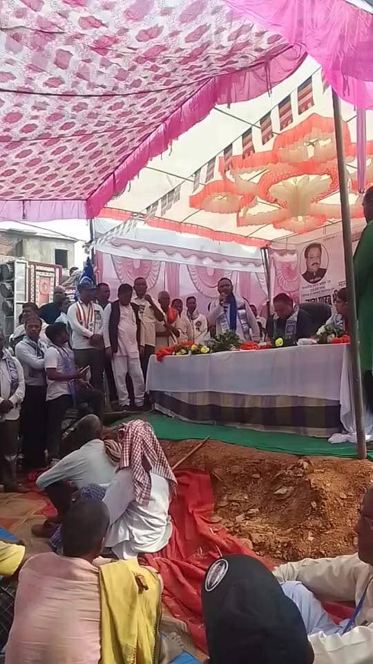 खरौंधी में बाबा भीमराव अम्बेडकर की प्रतीमा लगाए जाने का स्थल का भूमी पुजन में जिला परिषद सदस्य धर्मराज पासवान का भाषण का लाइव प्रसारण 🔴🔴🔴