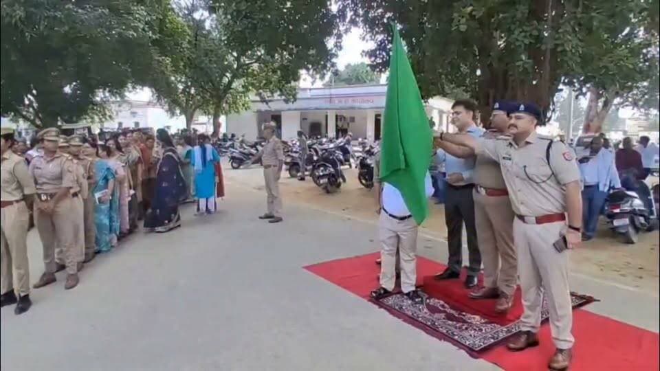 पुलिस लाइन से निकली मिशन शक्ति फेए 6 जागरूकता रैली भारी संख्या मे महिलाओं ने परचार कर लिया हिस्सा
