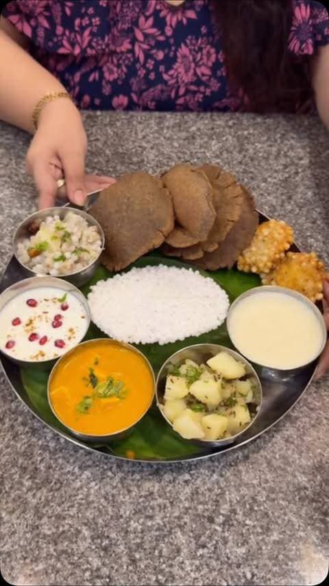 Navratri thali that was seriously drool-worthy! 😍🙏✨
We tried the Navratri Thali at Aadaram, Ghaziabad, and absolutely loved it! From the presentation to the flavours, everything was so satisfying. 🤤❤️
If you’re looking for a delicious Navratri meal in Ghaziabad, definitely give this one a try! ✨
📍Aadaram, Loni Road Ghaziabad
#viralreels #ghaziabadfoodie #navratrithali #foodie #explorepage✨