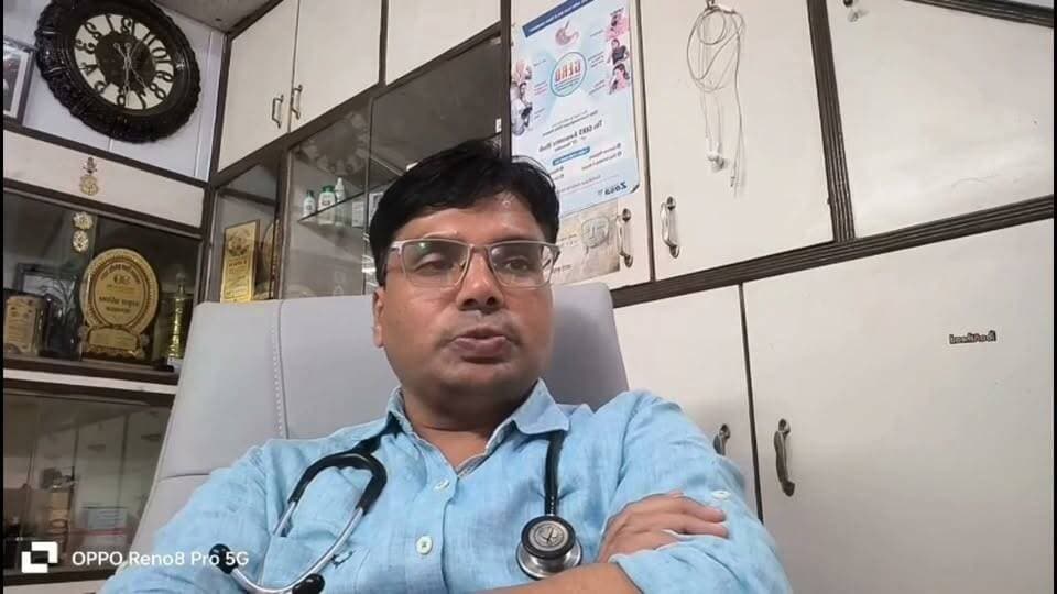 नवरात्रि व्रत रखने वाले मरीजों को बीएमओ डॉ. अभिषेक जैन ने दी जरूरी सलाह