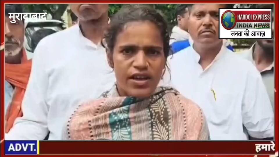 BJP विधायक सुशांत सिंह पर 3 युवकों को बंधक बनाकर पीटने का गंभीर आरोप
बेटे का कड़ा चोरी होने के शक में की गई मारपीट, एक युवक की हालत गंभीर
मुरादाबाद:डिलारी थाना क्षेत्र में भारतीय जनता पार्टी (BJP) के विधायक सुशांत सिंह पर तीन युवकों को बंधक बनाकर बेरहमी से पीटने का गंभीर आरोप लगा है।
पीड़ित पक्षों के अनुसार, विधायक के बेटे का कड़ा चोरी होने के संदेह में अतुल, लविश और रामू कश्यप को उनके घरों से जबरन उठाकर लाया गया और उनके साथ मारपीट की गई। इस घटना में प्रताड़ित किए गए एक युवक की हालत बेहद गंभीर बताई जा रही है। घटना के बाद से इलाके में तनाव और चर्चाओं का दौर गर्म है।