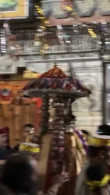 मणिकर्ण में शाही स्नान के लिए लाव लश्कर के साथ पहुंचे बालू के देवता बाबा वीरनाथ(गौहरी)