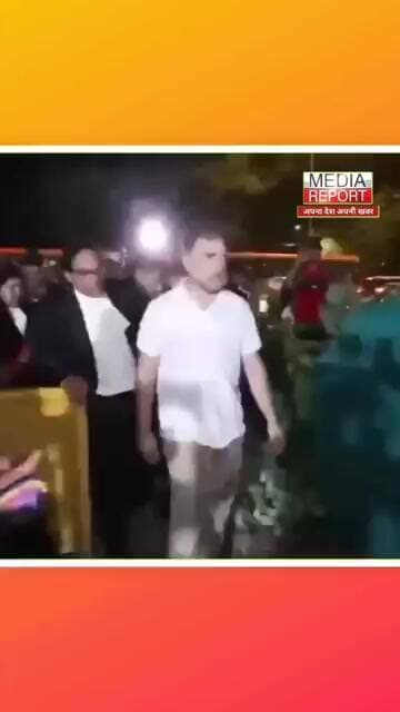 Rahul Gandhi की ये Video हो रही ViralSupreme Court का बताया जा रहा वीडियो! #congress #rahulgandhi