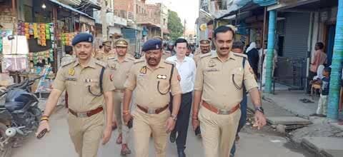 तुलसीपुर: बलरामपुर में शारदीय नवरात्रि सुरक्षा के लिए बड़ा फ्लैग मार्च