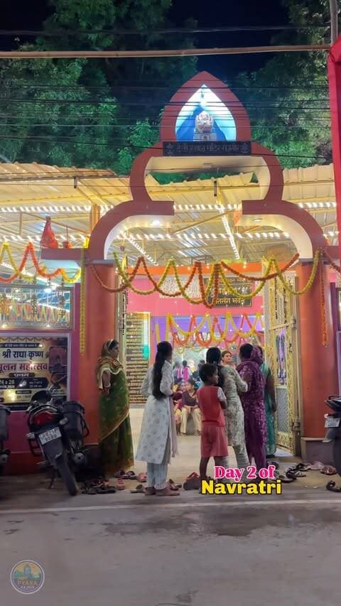 नवरात्रि के दूसरे दिन,माँ के दरबार भक्तगण की भगतिमय दृश्य..🙏 #navratri #pyararajgir