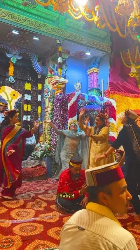 What a beautiful place! ✨❤️ There’s a different kind of magic here, a divine peace that touches your soul and calms your mind. 🕉️🙏 Some places don’t just capture your eyes, they touch your heart and make you feel at peace within. ✨
JAI MAA BAJRESHWARI 🙏🚩🧿
.
.
#minivlog #navratri #exploremore #chotikashimandi #2026