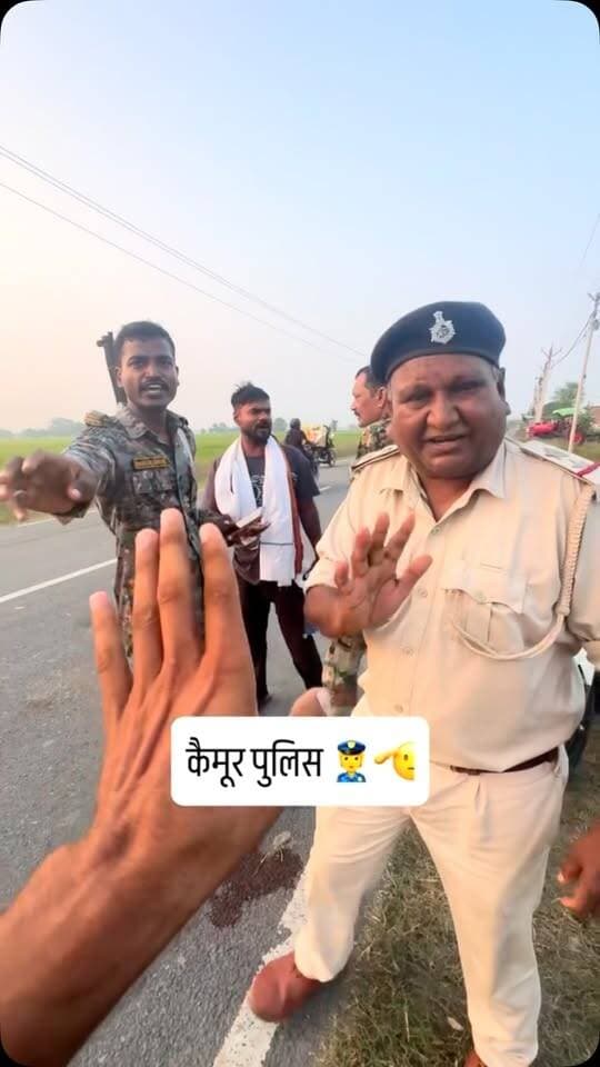 🚨 दरोग़ा साहब का रौब तो देखिए! क्या वर्दी की ताक़त दिखाना ही पुलिस का काम है?
जब युवक खुद कह रहा है कि चालान काट दीजिए, तो फिर वर्दी का रौब दिखाने की ज़रूरत क्यों?
कानून सबके लिए बराबर है। पुलिस का काम कानून का पालन कराना है, न कि अपनी वर्दी की धौंस दिखाना।
❓ अब सबसे बड़ा सवाल—क्या ऐसे दरोग़ा साहब पर कार्रवाई होगी? या मामला सिर्फ़ वीडियो वायरल होने तक ही सीमित रह जाएगा?
#LawAndOrder #biharpolice #Accountability #ViralNews #NewsExpress26