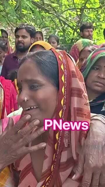 सिंघिया में ट्रक की चपेट में आने से बड़ी घटना, परिजनों का रो-रोकर बुरा हाल | #Singhia News #PNews