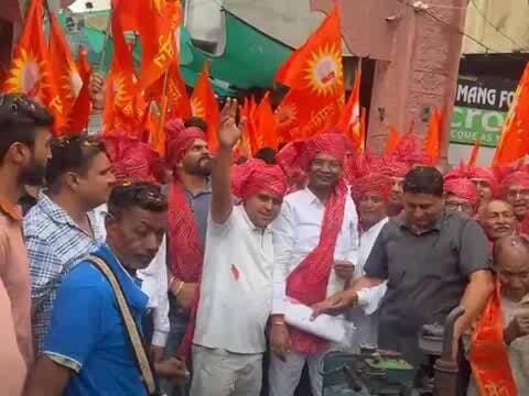 कैथल: कैथल में महाराजा अग्रसेन जयंती पर भव्य शोभायात्रा