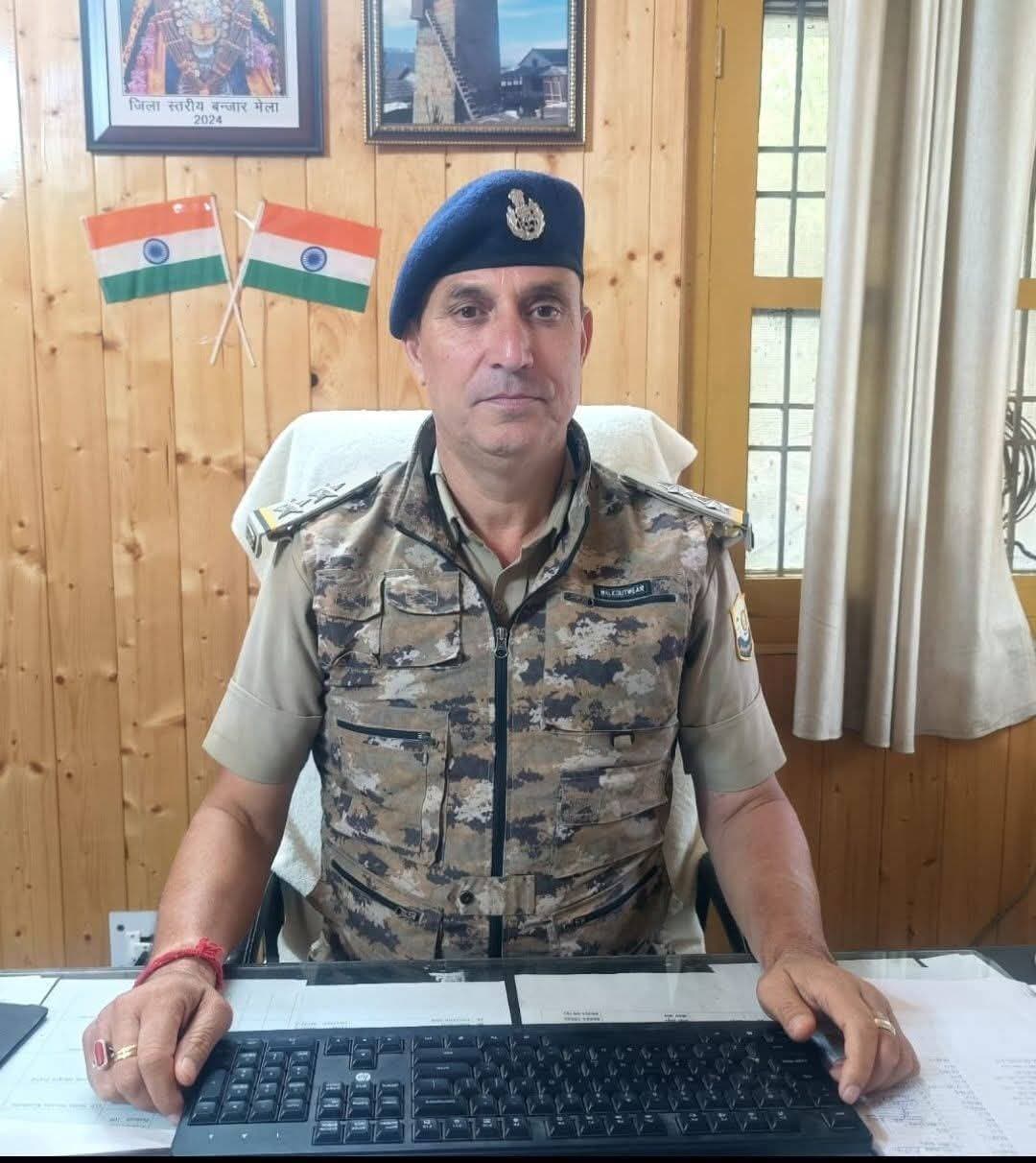 आज जिला कुल्लू उप मंडल बंजार मे नये SHO के पद पर संजीव बालिया ने संभाला कार्यभारम