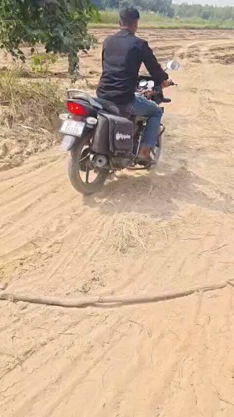 कासगंज-खनन माफियाओं के हौंसले बुलंद ,खनन की सूचना पर कार्यवाही करने पहुंचे तहसीलदार पर हमला, आधा दर्जन से अधिक दबंगो पर मुकद्दमा दर्ज।