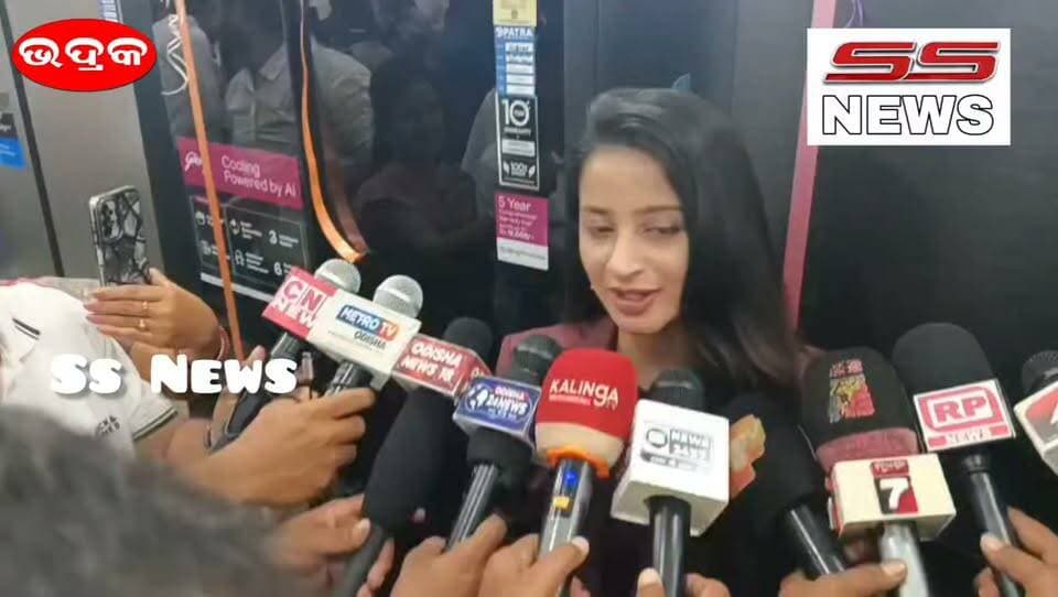ଭଦ୍ରକ:: ଭଦ୍ରକ ରେ ଖୋଲିଲା ପାତ୍ର ଇଲେକ୍ଟ୍ରୋନିକ୍ସ ର 53 ତମ ଷ୍ଟୋର
#SSnews #Bhadraknews #PatraElectronics #electronics #Odisha #OllywoodActor