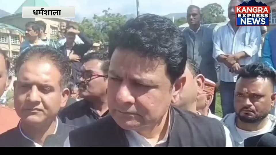 धर्मशाला : सुधीर शर्मा का कांग्रेस पर तीखा प्रहार, धर्मशाला में भाजपा का प्रदर्शन | Kangra Express
