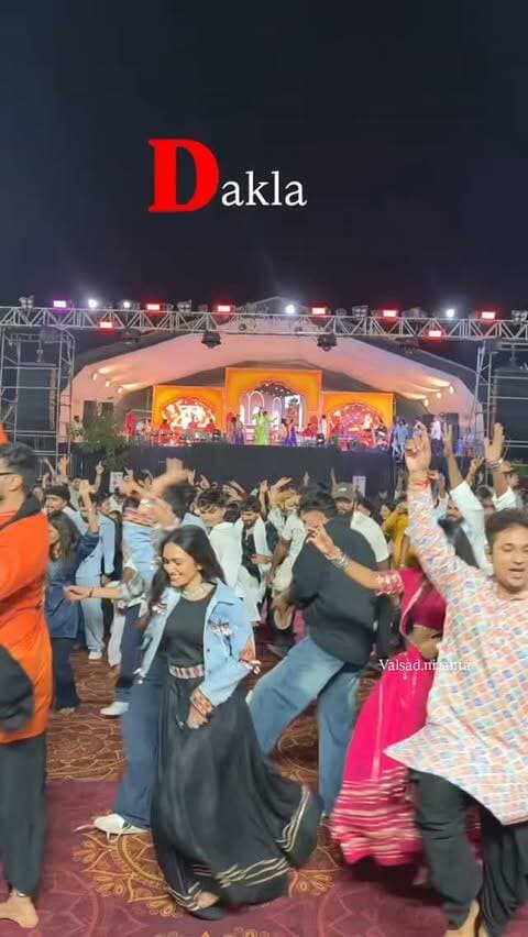 Follow @valsad.ni.janta
.
.
.
#navratri #prenavratri #kirtidangadhvi #valsad_ni_janta #valsad