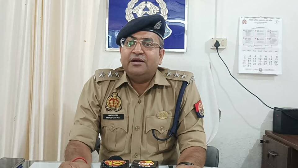 कार सवारों ने एक युवक को गाड़ी में बैठाकर मारपीट करते हुए जान से मारने की धमकी दी, सीओ ने दी जानकारी