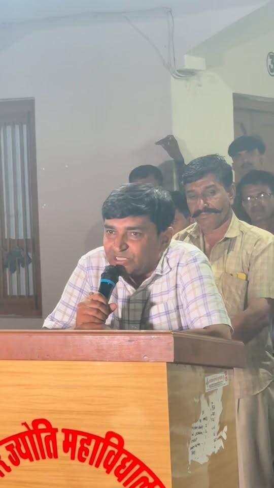 डावल ग्राम पंचायत से भूपेंद्र पूनिया की गौ माता को लेकर बड़ी बात! क्षेत्रवासियों के बीच गौ माता के संरक्षण को लेकर दिया अहम संदेश।
#sanchore