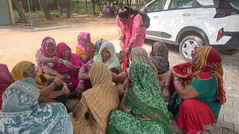 आदर्श नगर में महिला की हुई संदिग्ध मौ#त..
मायका पक्ष ने ससुराल वालों पर लगाया ह+त्या आरोप