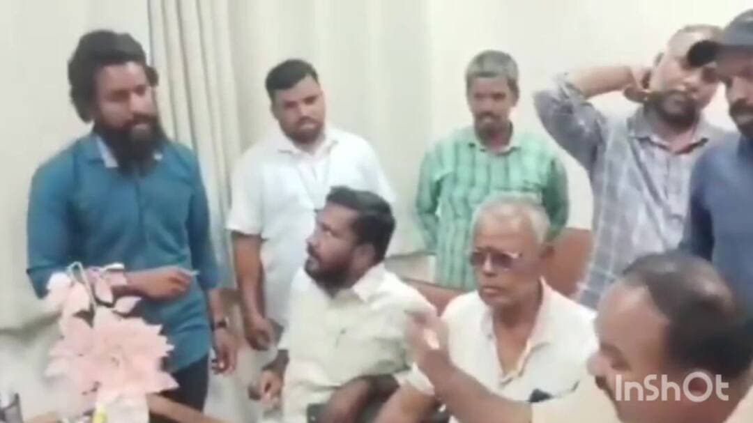 మహబూబ్ నగర్ అర్బన్: మహబూబ్ నగర్: గ్రామస్తులపై ఎక్సైజ్ సీఐ ఆగ్రహం, బెల్టు షాపుల వ్యవహారంలో వివాదాస్పద వ్యాఖ్యలు