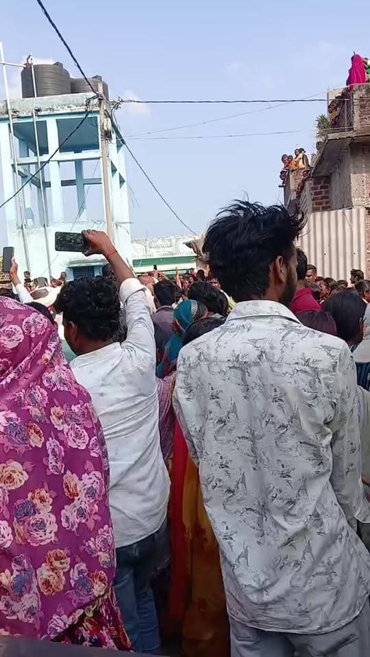 गया जिला बांके बाजार जमुआरा खुर्द के रहने वाले शाहिद सुभाष कुमार चौधरी का यही घर से Live