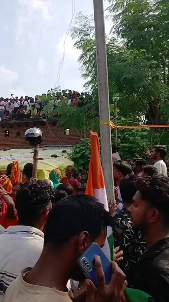 शहीद अग्निवीर आर्मी जवान सुभाष कुमार के गाँव में पहुंचा उनका पार्थिव शरीर ! #bdbiharjharkhand #Shahid #BankeBazar