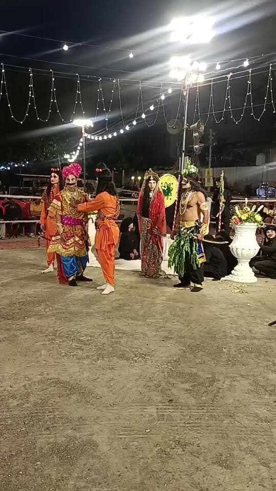 प्राचीन रामलीला मैदान हल्द्वानी में श्री राम, निषाद संवाद की लीला...