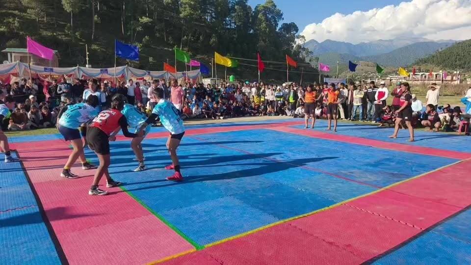 उत्तरकाशी: पुरोला में पहली बार 24 वें राज्य स्तरीय बालिका कबड्डी प्रतियोगिता का पहला मैच पौड़ी & हरिद्वार के बीच