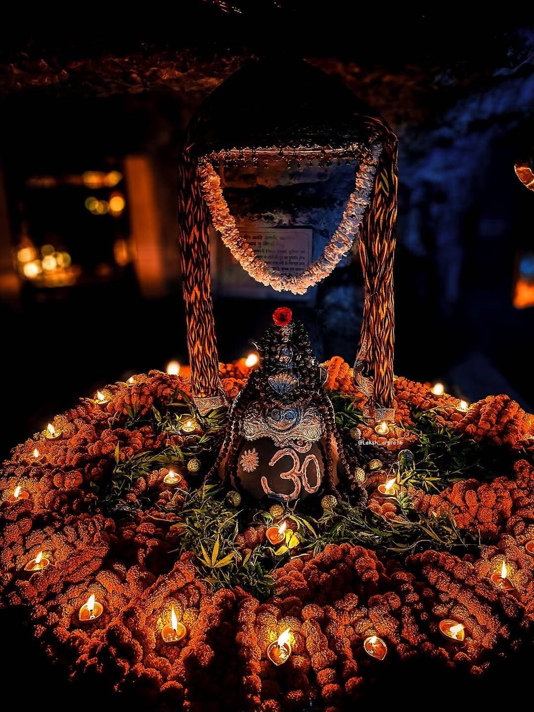 “भाग्य से नहीं, भक्ति से बदलता है जीवन।” 🙏✨
<nis:link nis:type=tag nis:id=mahadev nis:value=mahadev nis:enabled=true nis:link/> <nis:link nis:type=tag nis:id=mahakal nis:value=mahakal nis:enabled=true nis:link/> <nis:link nis:type=tag nis:id=shiva nis:value=shiva nis:enabled=true nis:link/> <nis:link nis:type=tag nis:id=bholenath nis:value=bholenath nis:enabled=true nis:link/> <nis:link nis:type=tag nis:id=navratri nis:value=navratri nis:enabled=true nis:link/>