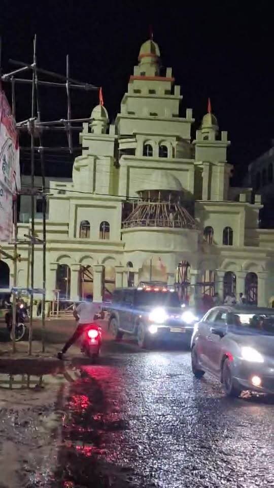 देख लीजिये टॉप करने वाला पंडाल