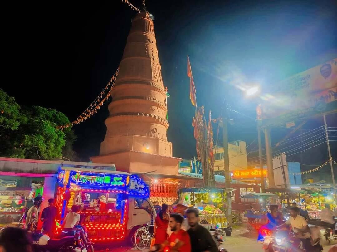 आज मंगलवार के पावन एवं शुभ दिन पर देवघर जिला के सारठ चौक स्थित संकटमोचन हनुमान जी के दिव्य दर्शन करे। जय श्री राम! 🚩🙏#Deoghar #SarathNews #HanumanJi #JaiShriRam #JaiBajrangbali