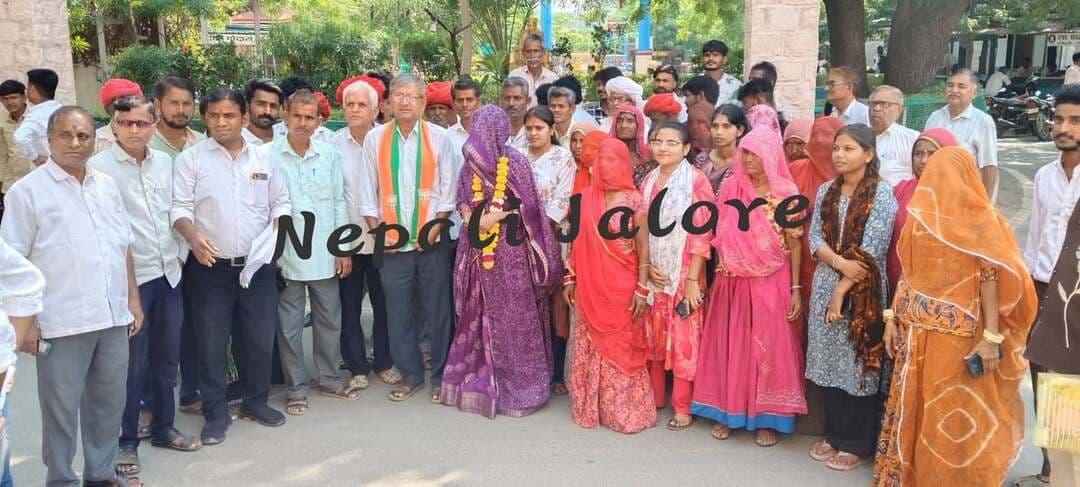 प्रथम दिन जिला परिषद सदस्यों के लिए 26 व्यक्तियों द्वारा 29 नामांकन व पंचायत समिति सदस्यों के लिए 56 व्यक्तियों द्वारा 62 नामांकन प्राप्त हुए।
