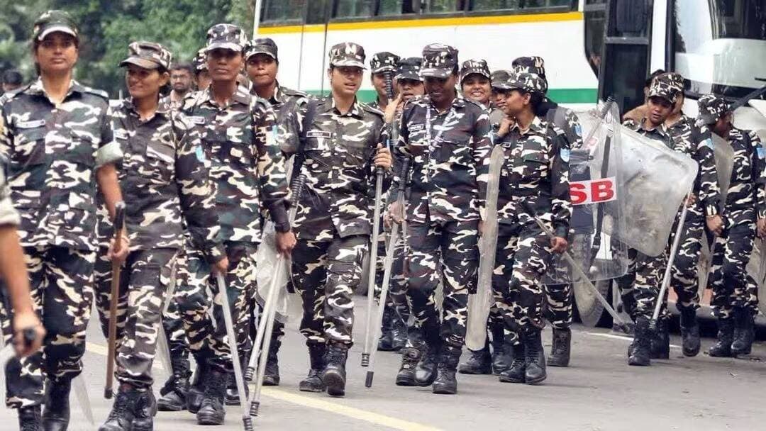 दिल्ली में 30 दिनों तक तैनात रहेंगी CAPF की 221 कंपनियां, प्रदर्शनों के बीच...See more