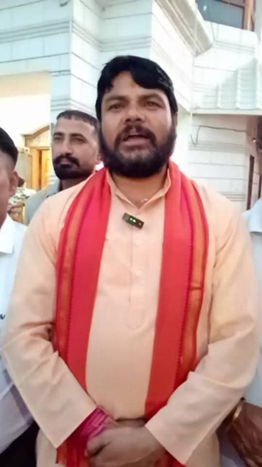 श्री राम बारात में शामिल हुए भाजपा नेता यशपाल राजहंस, नवदंपतियों को दिया आशीर्वाद