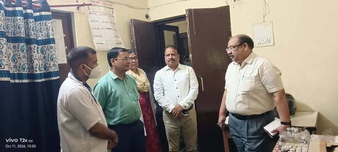 सीएमओ ने किया पीएचसी लगुचा और खीरी टाउन का औचक निरीक्षण, व्यवस्थाएं मिलीं चाक चौबंद*
निरीक्षण के दौरान नियमित व संविदा कर्मचारियों द्वारा दी जा रहीं थीं स्वास्थ्य सेवाएं*
#highlight #nonfollowers #allfollowers