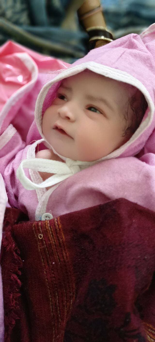 मेरे घर आई एक नन्ही परी
नवरात्रि के पावन पर्व तृतीय दिवस में मुझे कन्या रूप में माता का आशीर्वाद प्राप्त हुआ।