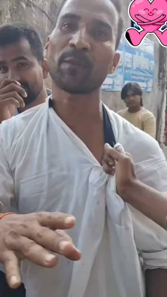 कचहरी ढ़ाला पर हाइवोलटेज ड्रामा
...शोशल मिडिया पर हाइवोलटेज ड्रामा वाला वीडियों काफी तेजी से वायरल हो रहा हैं...देखिए पुरा विडीयों..आज लाइव न्यूज इस वायरल वीडियों की पुष्टी नहीं करती हैं..