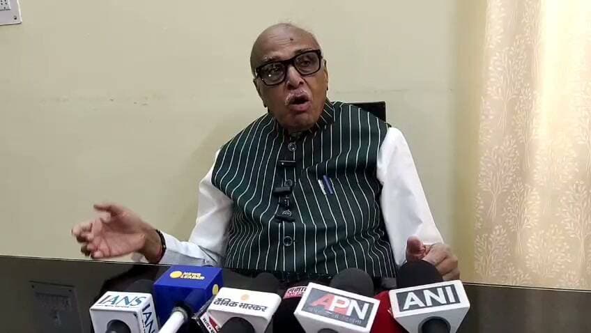 सपा के 3 विधायकों के बीजेपी जॉइन करने पर बोले डुमरियागंज सांसद Jagdambika Pal