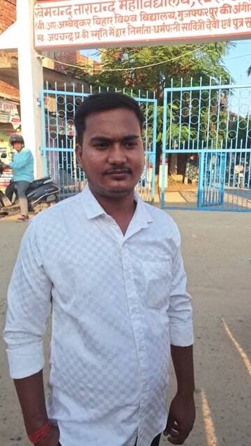 125CC Plusher बाइक जिसका BR 05 AX 7883 है KCTC Collage मे Exam के दौरान चो*री हो गई है