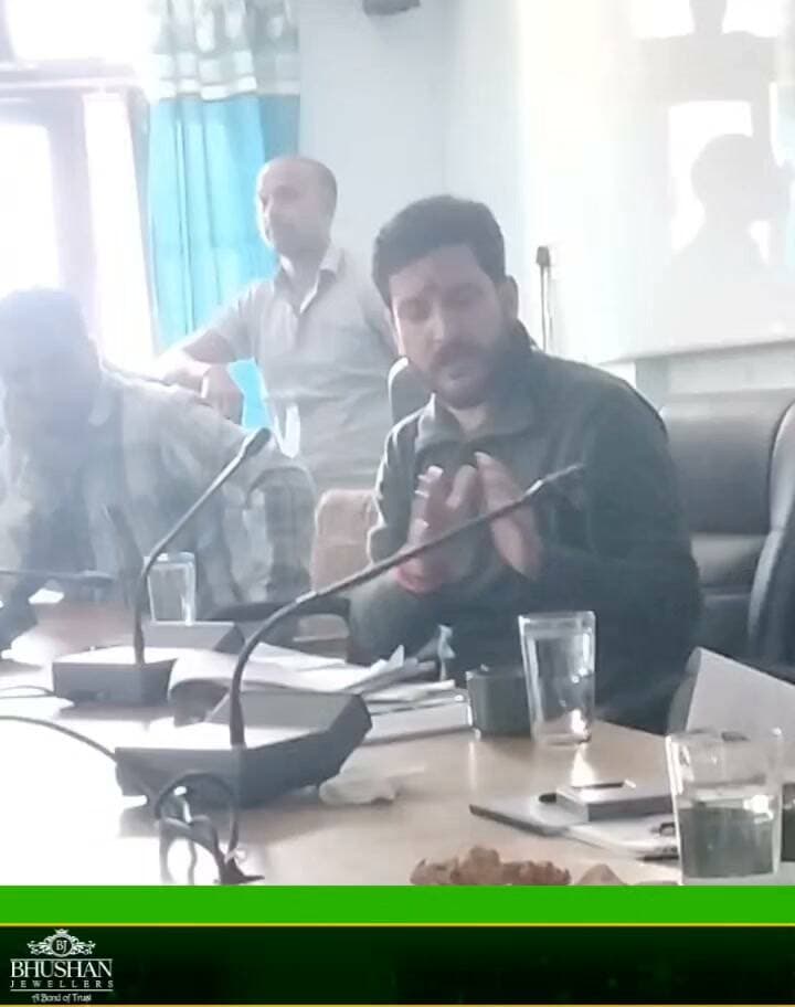 लुहरी हाइड्रो प्रोजेक्ट में स्थानीय युवाओं को रोजगार न मिलने पर विधायक लोकेंद्र कुमार ने उठाए सवाल