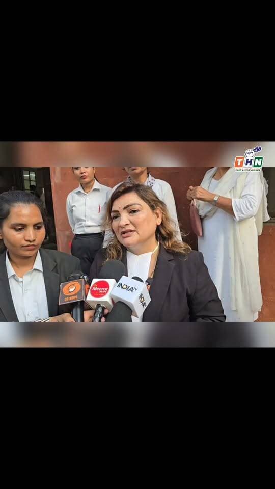 मेरठ के चर्चित नीले ड्रम हत्याकांड में अदालत ने पत्नी मुस्कान और प्रेमी साहिल को फांसी की सजा सुनाई है। 3 मार्च 2025 को सौरभ राजपूत की हत्या कर शव के टुकड़ े नीले ड्रम में छिपाए गए थे। इस सनसनीखेज फैसले से मृतका की मां को न्याय मिला है, जिसन े पूरे देश को झकझोर कर रख दिया था।
#muskan #saurabhmurdercase #bluedrumcase #viral #adhanatvnews