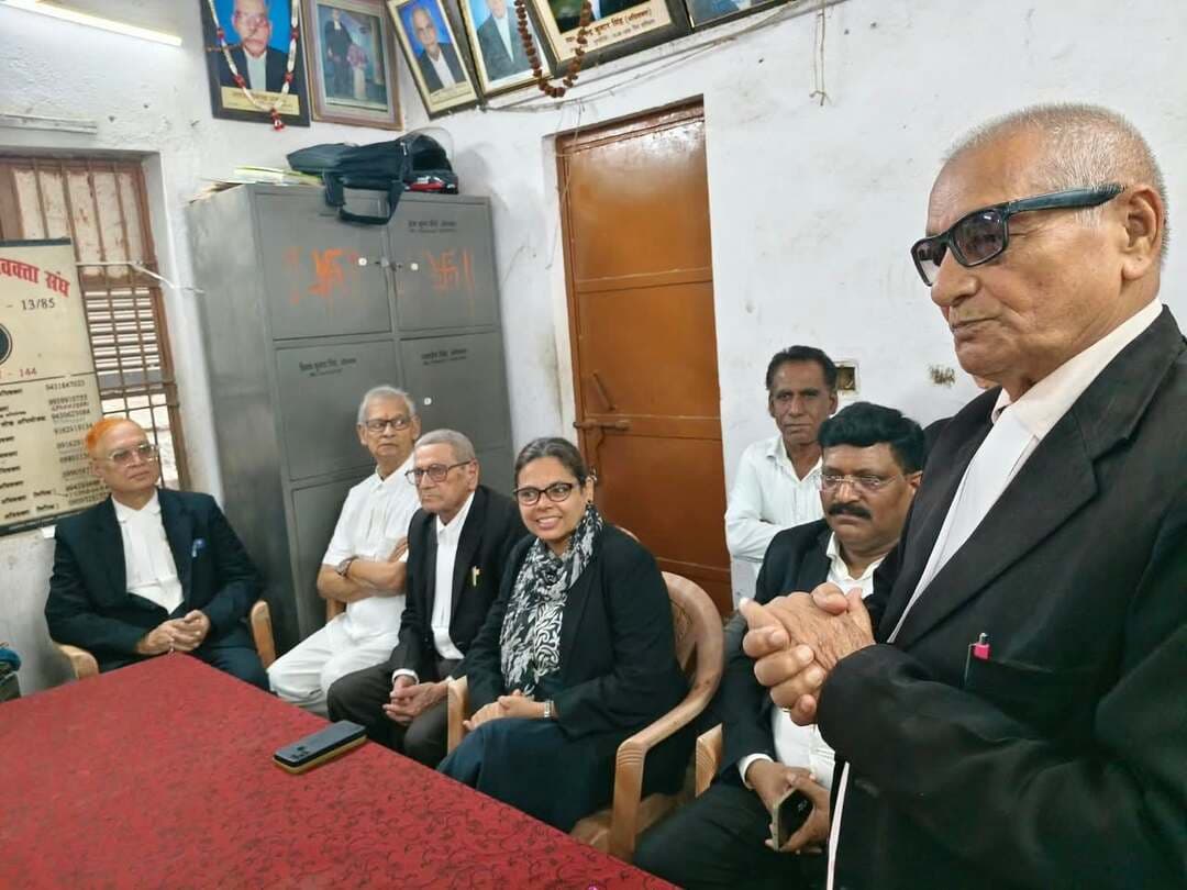 न्याय और साहित्य का संगम! बक्सर में स्मृति स्मारिका का विमोचन, न्यायिक पदाधिकारियों और सैकड़ों अधिवक्ताओं की रही मौजूदगी .. खबर कमेंट में..