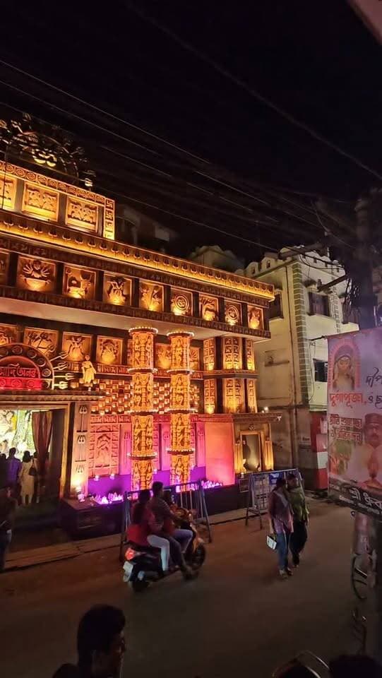 রামপুরহাট দশের পল্লী সার্বজনীন দুর্গাপুজো
#দুর্গা #Rampurhat #বীরভূম