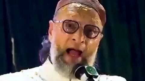 सबसे पहले अपनी बीवी को I Love You बोलो… अगर शादी नहीं हुई तो जिससे मोहबब्त है…
असदुद्दीन ओवैसी को सुनिए क्या कह रहे हैं@